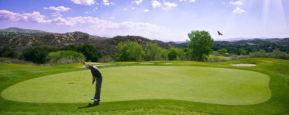 PNP Golf Tip - Reading a Putting Green and Understanding How a Putt Breaks